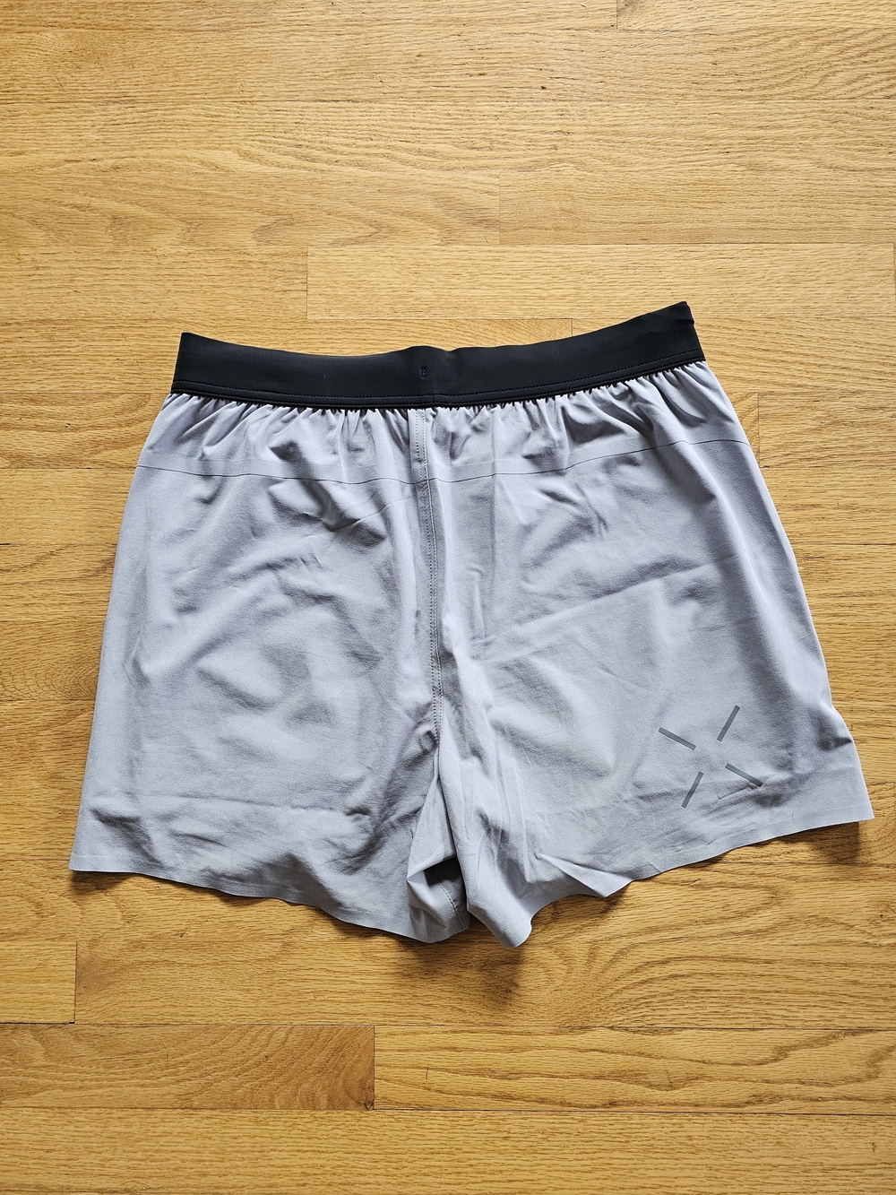Ten Thousand Interval Shorts Medium 5" - Picture 4 of 8
